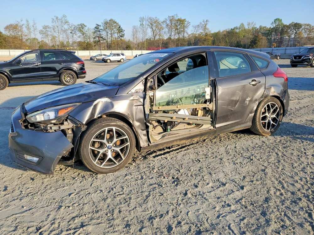 2017 Ford Focus Sel