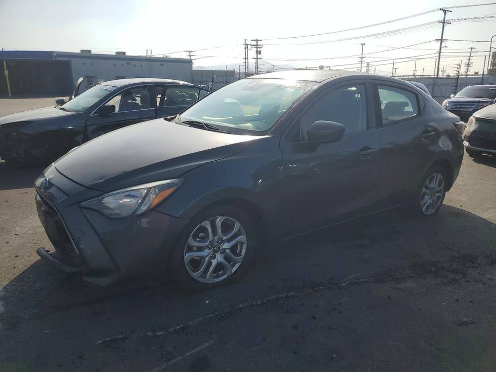 2017 Toyota Yaris Ia Base