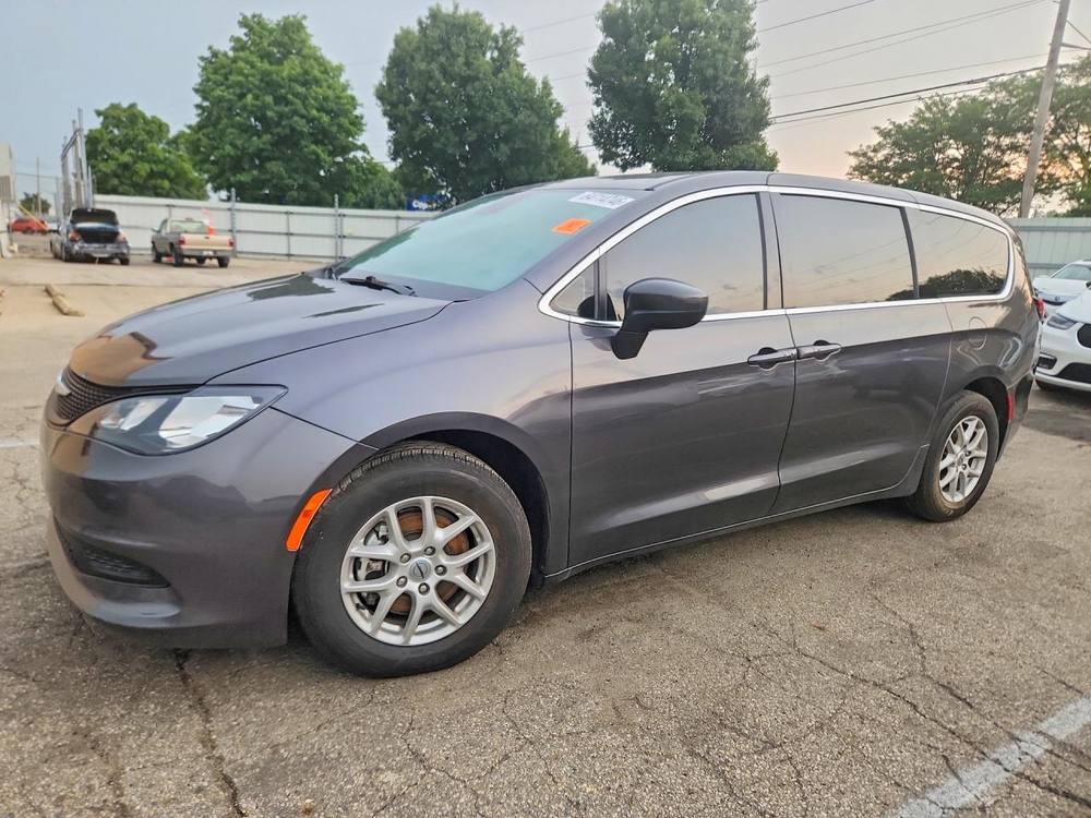 2023 Chrysler Voyager Lx