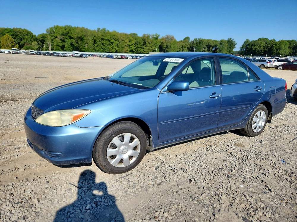 2004 Toyota Camry Le