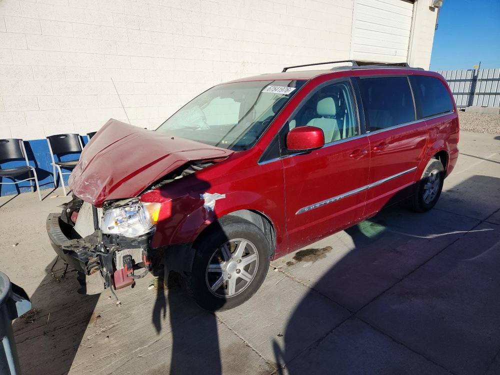 2013 Chrysler Town & Country Touring
