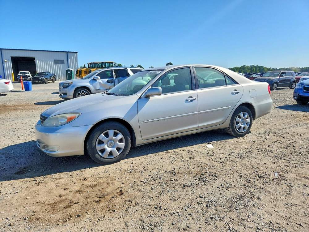 2004 Toyota Camry Le