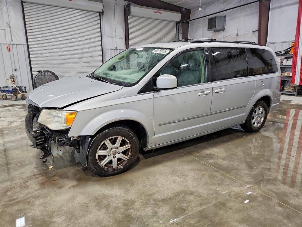 2010 Chrysler Town & Country Touring