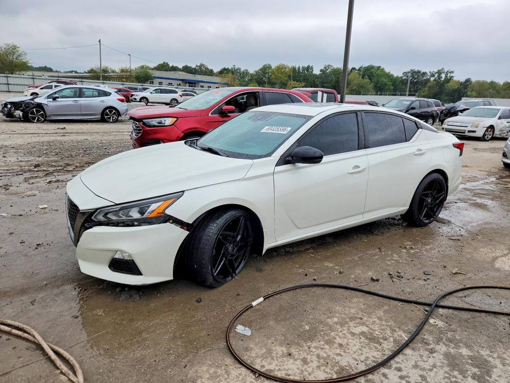 2020 Nissan Altima Sr