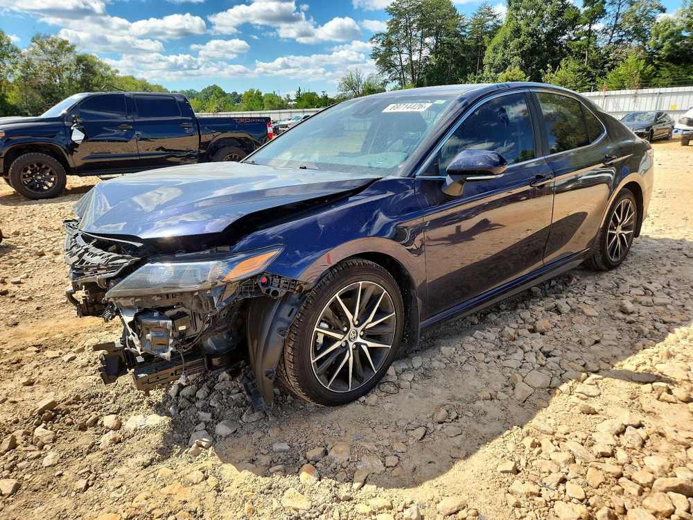 2022 Toyota Camry Hybrid Se