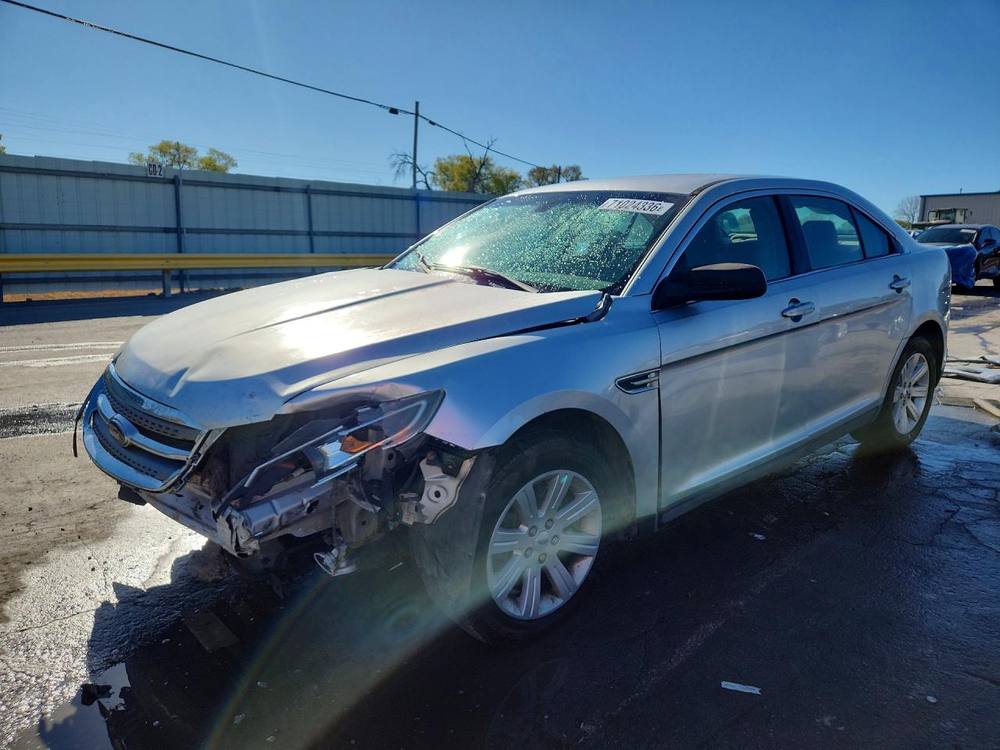 2010 Ford Taurus Se