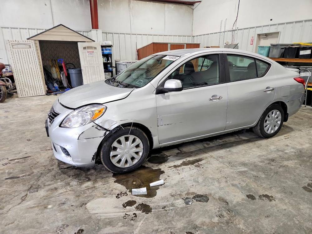 2013 Nissan Versa 1.6 S