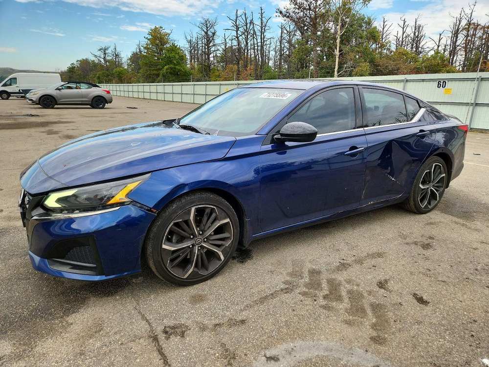 2023 Nissan Altima Sr