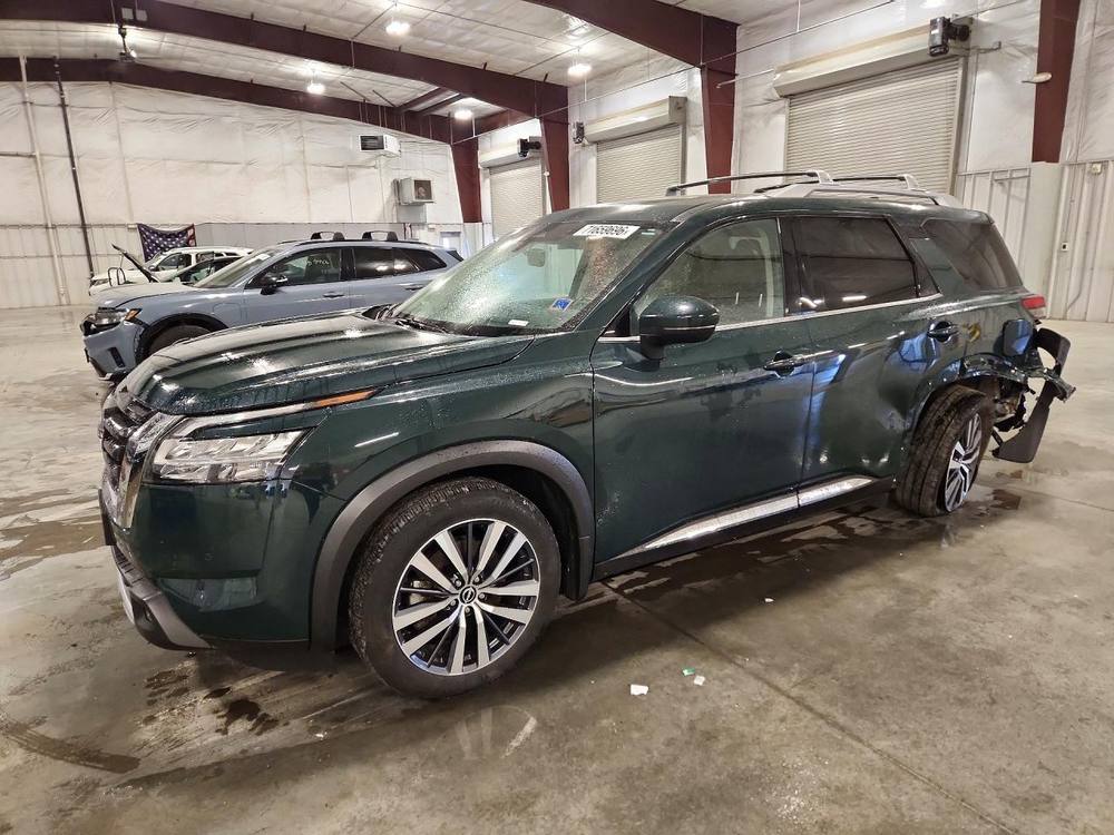 2022 Nissan Pathfinder Platinum