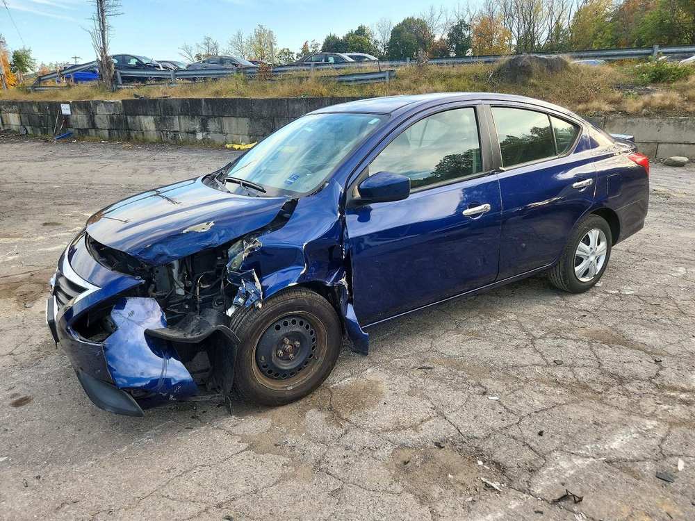 2018 Nissan Versa Sv