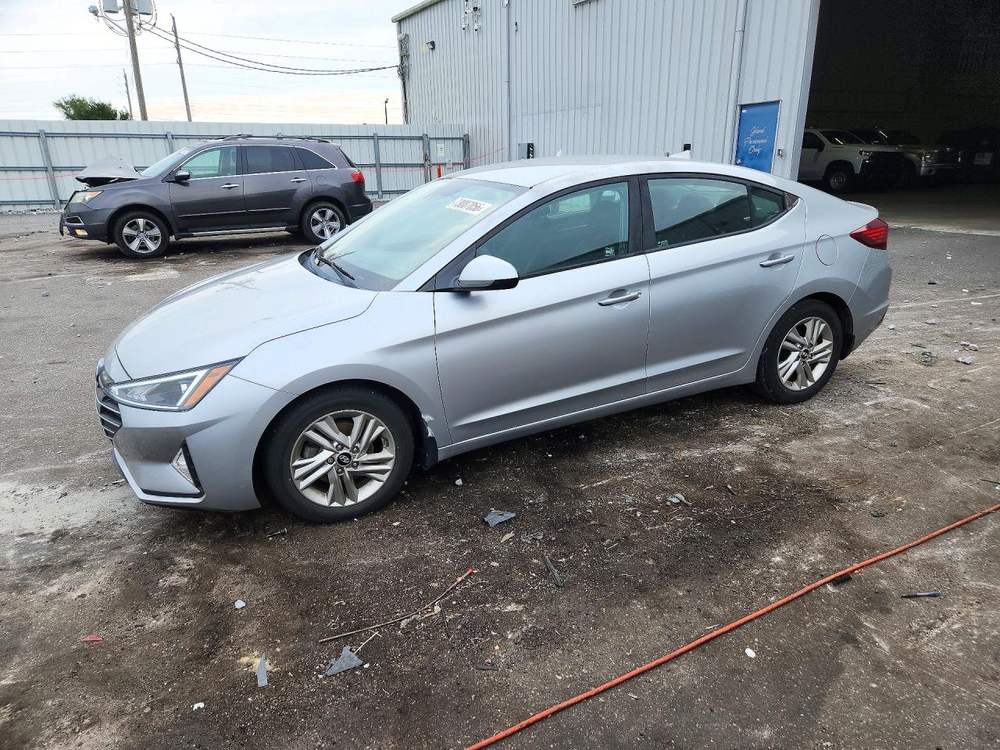 2020 Hyundai Elantra Sel