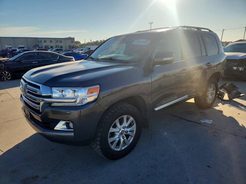2017 Toyota Land Cruiser Base