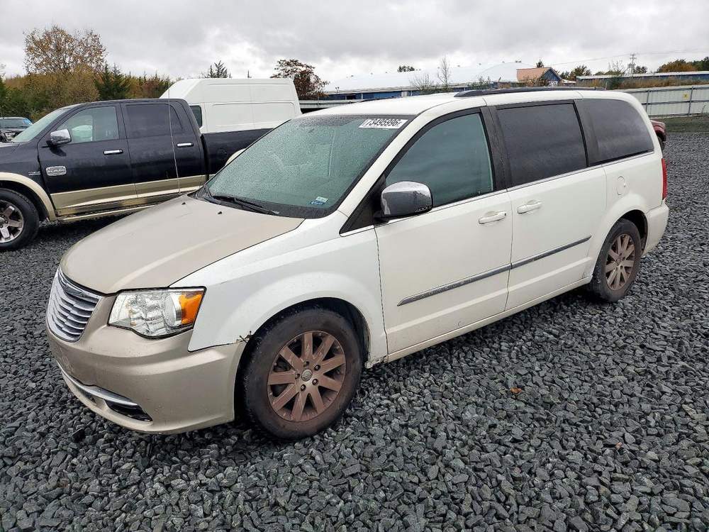 2011 Chrysler Town & Country Touring L