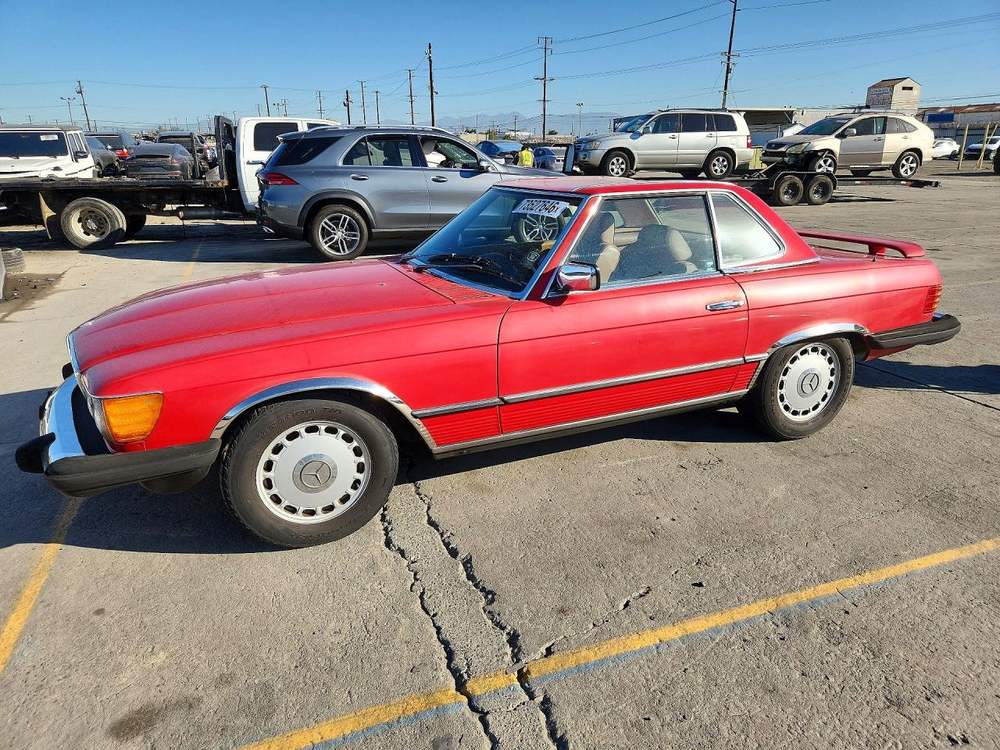 1985 Mercedes-Benz W114