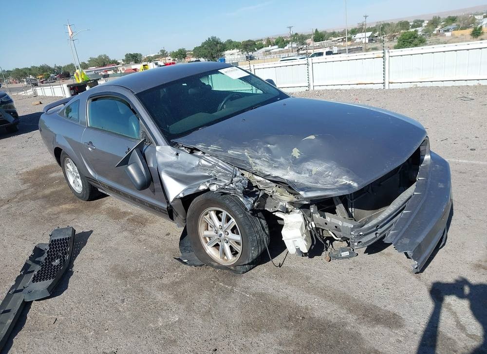 2006 Ford Mustang V6