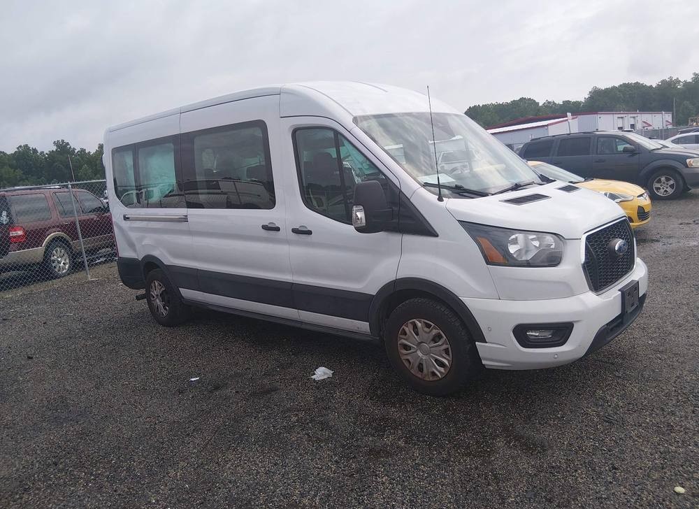 2023 Ford Transit 350 Passenger Van Xlt