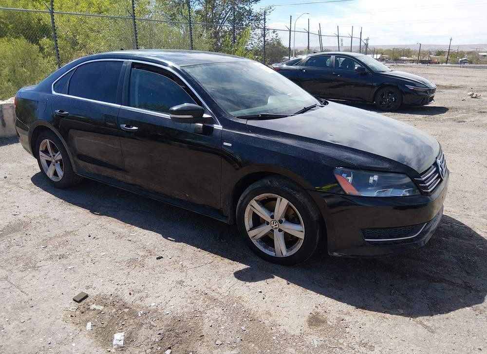 2014 Volkswagen Passat 1.8T Wolfsburg Edition