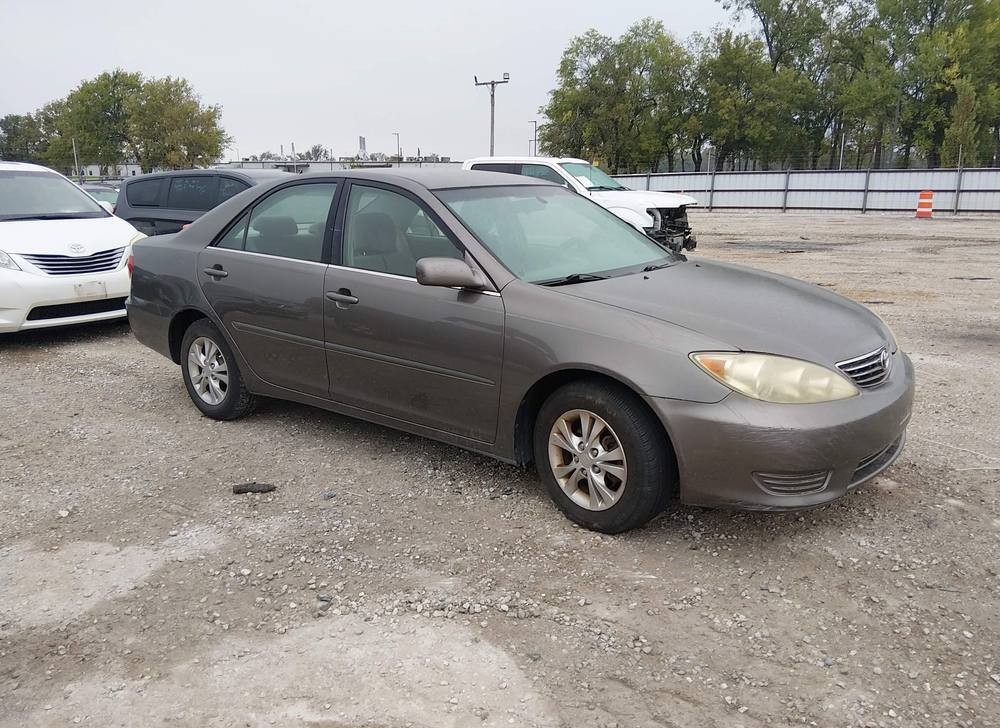 2005 Toyota Camry Le V6