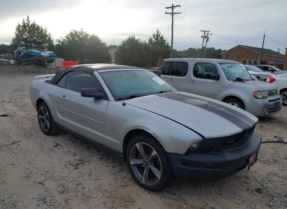 2006 Ford Mustang V6