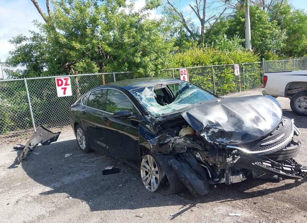 2015 Chrysler 200 Limited