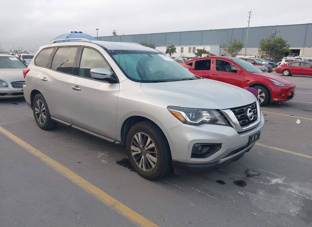 2017 Nissan Pathfinder Sv