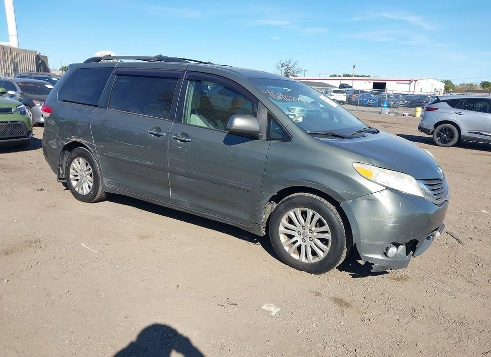 2011 Toyota Sienna Xle V6