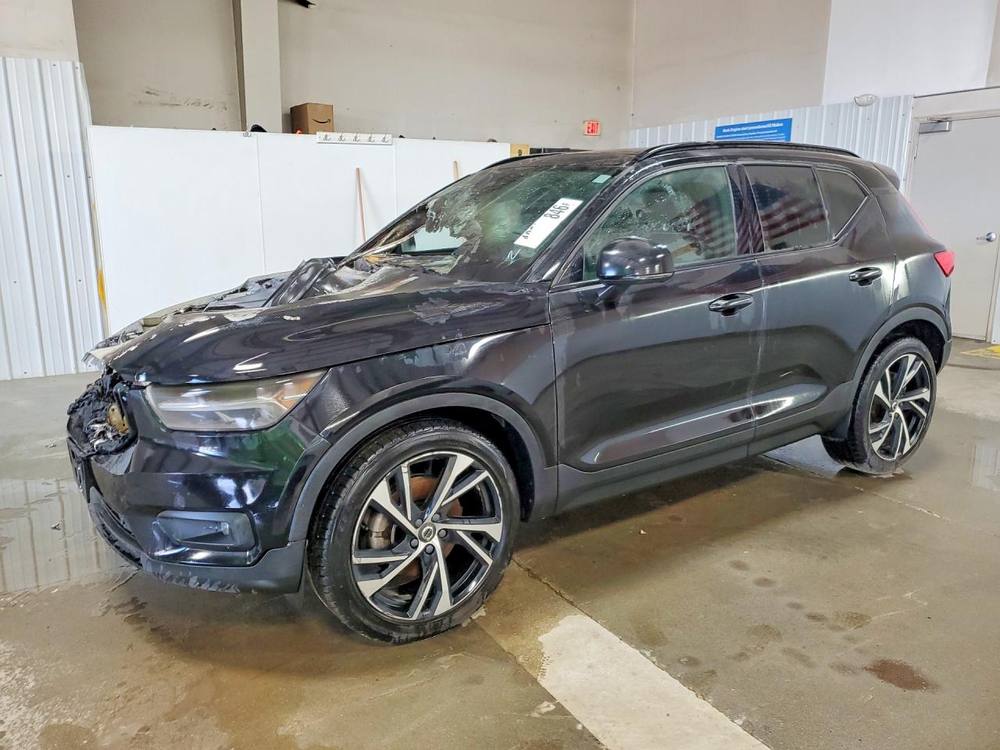 2020 Volvo XC40 T5 R-Design