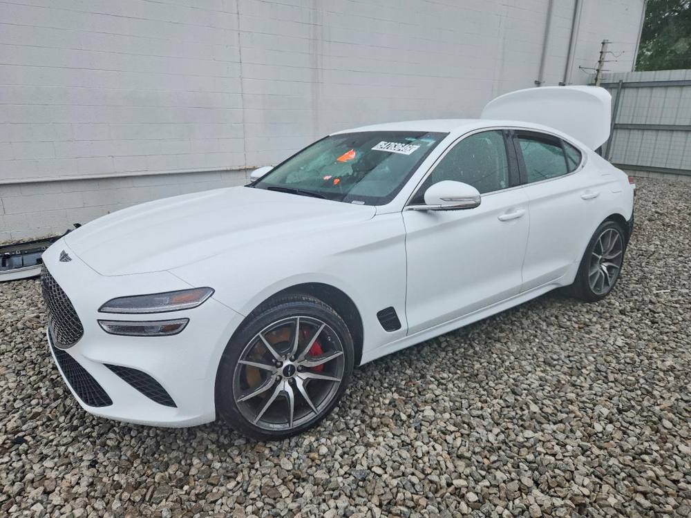 2025 Genesis G70 2.5T Standard