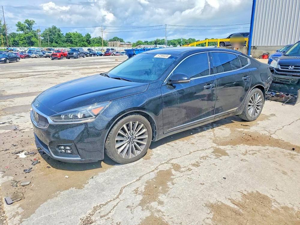 2017 Kia Cadenza Technology