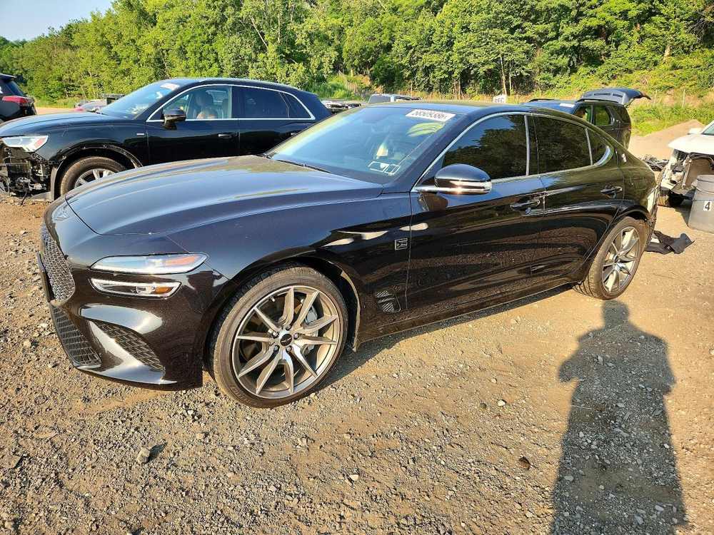 2025 Genesis G70 2.5T Standard