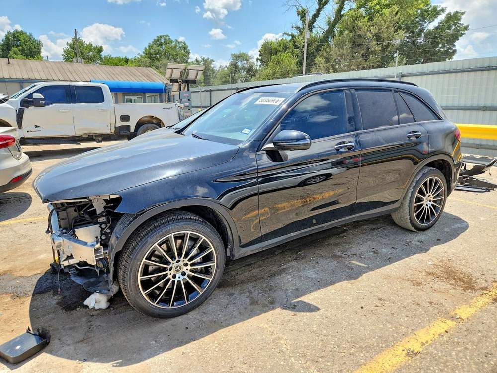 2022 Mercedes-Benz GLC 300