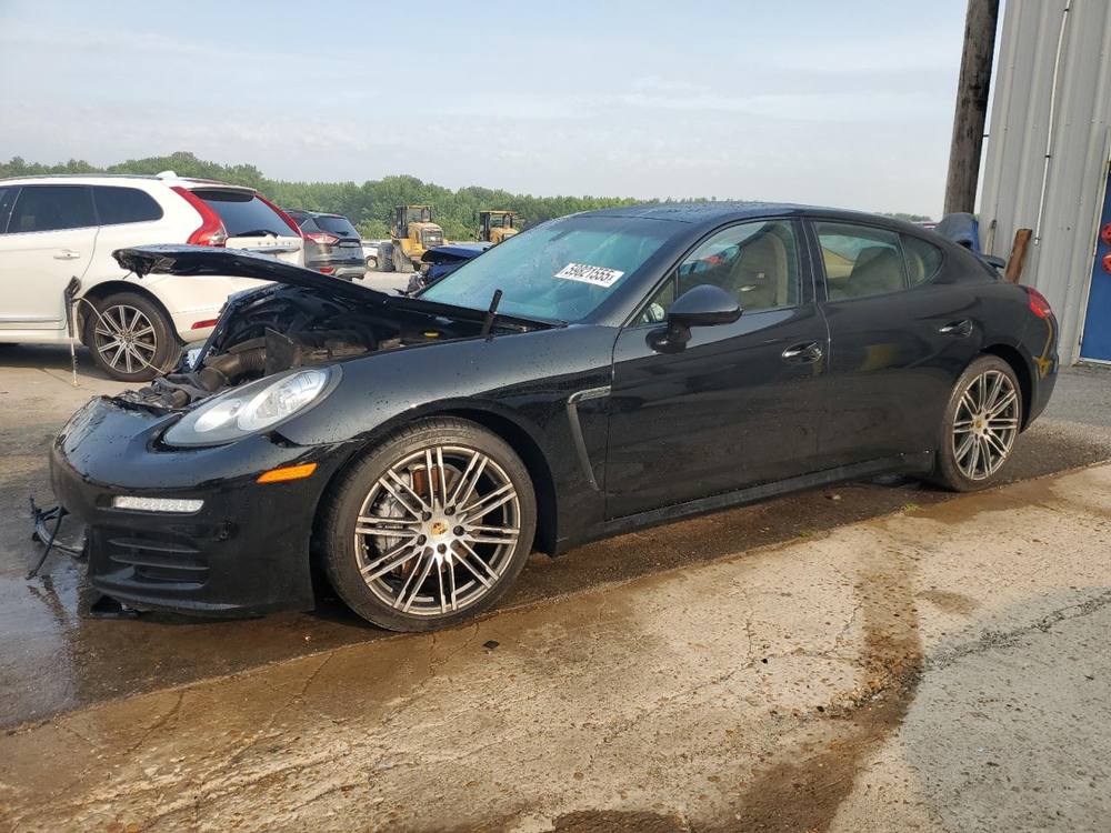 2015 Porsche Panamera 2