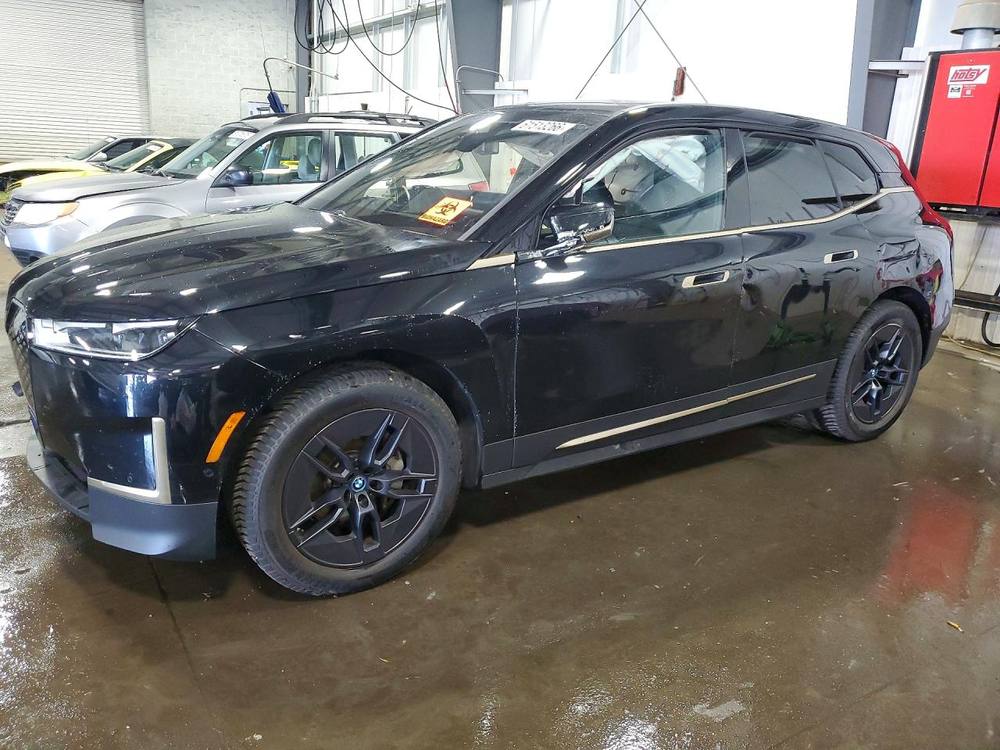 2025 BMW iX xDrive50