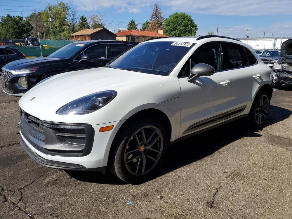 2024 Porsche Macan Base