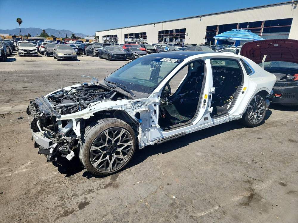 2025 Genesis G90 3.5T E-Supercharger