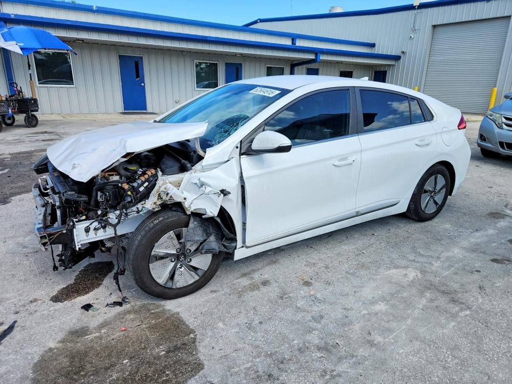 2021 Hyundai IONIQ Se
