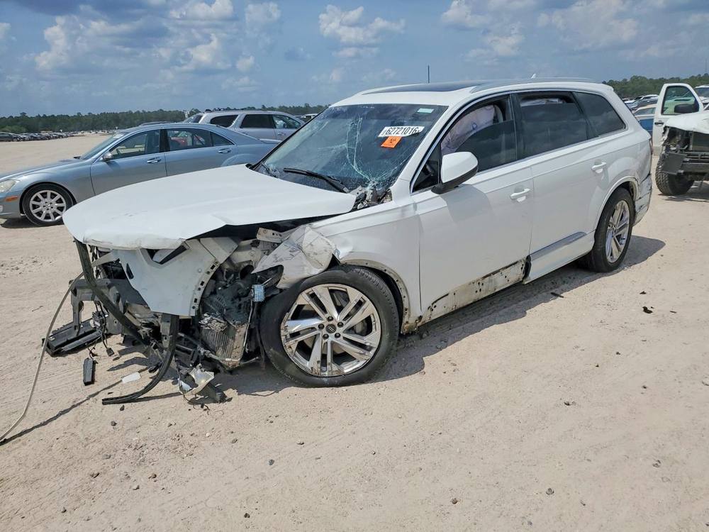 2023 Audi Q7 Premium Plus