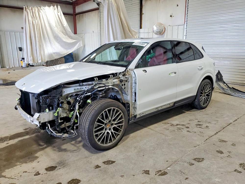2023 Porsche Cayenne Base