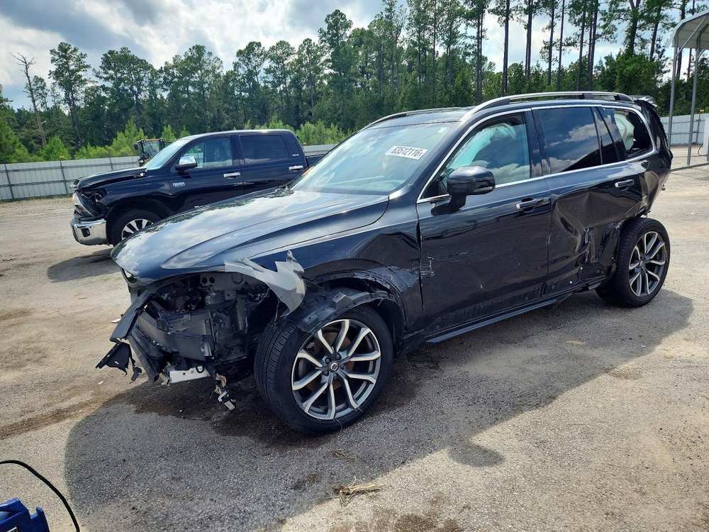 2018 Volvo XC90 T5
