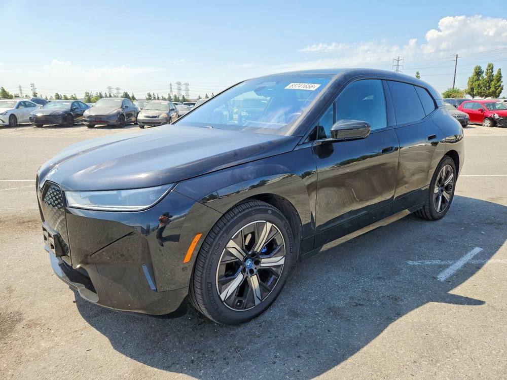 2025 BMW iX xDrive50