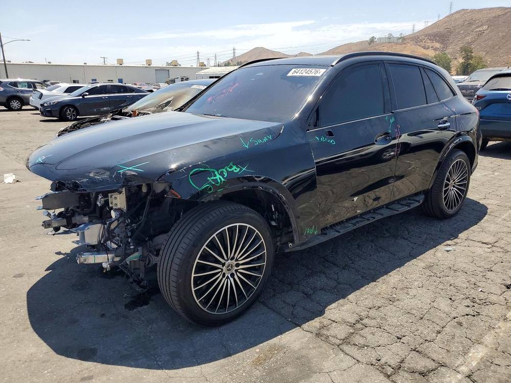 2024 Mercedes-Benz GLC 300