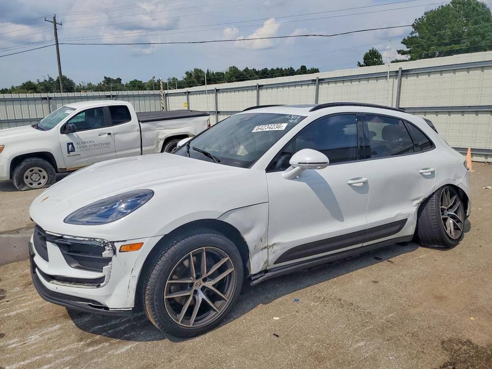 2022 Porsche Macan