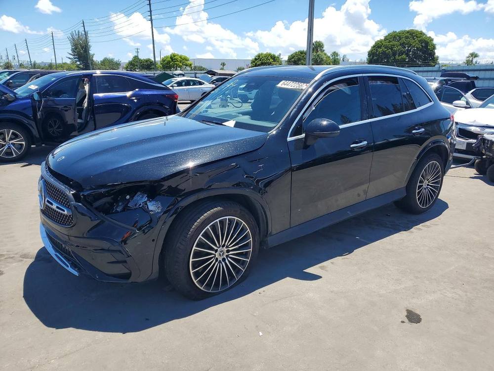 2025 Mercedes-Benz GLC 300