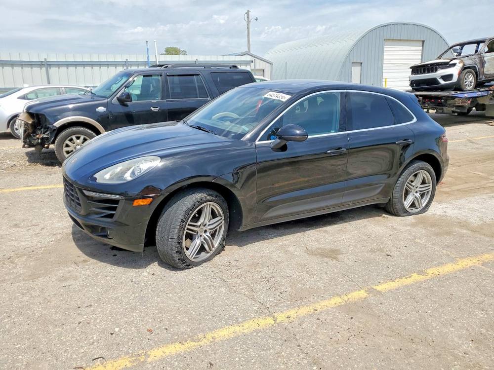 2016 Porsche Macan S