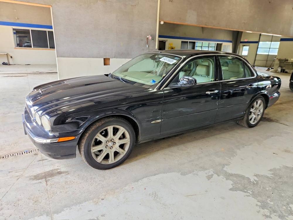 2004 Jaguar XJ 8