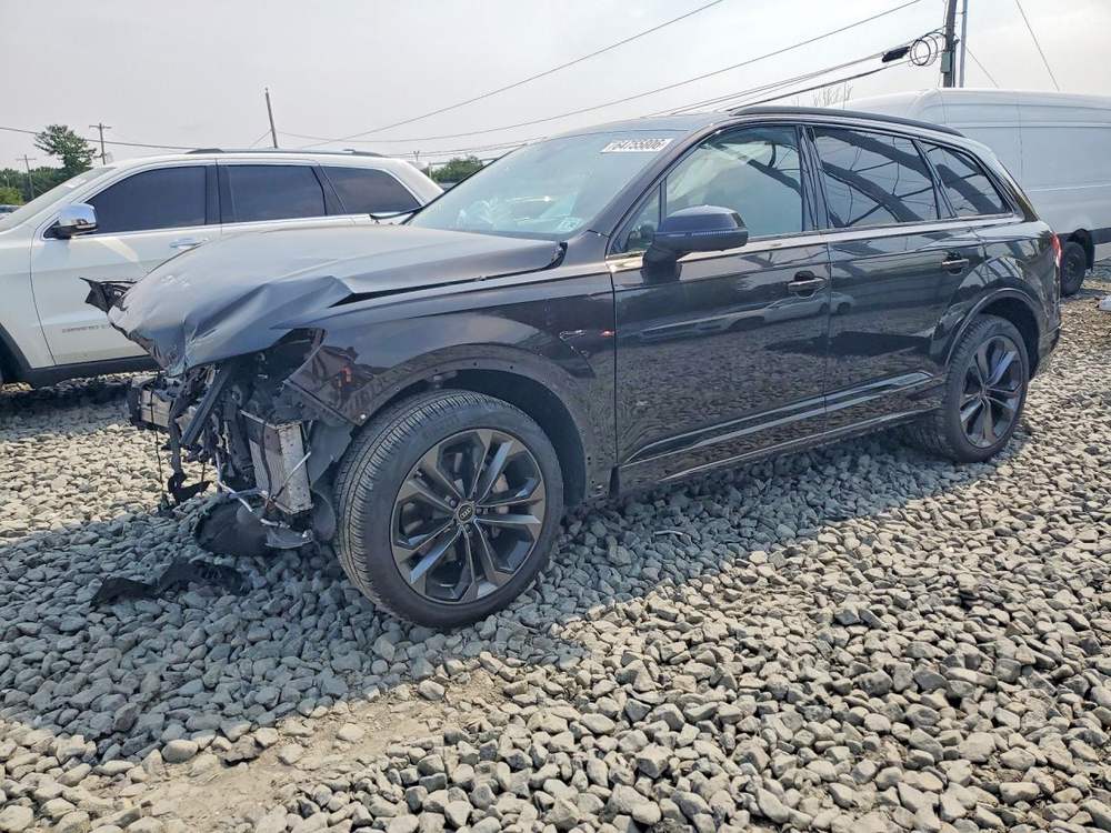 2025 Audi Q7 Premium Plus