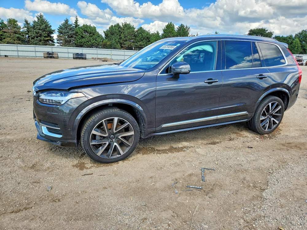 2023 Volvo XC90 Plus
