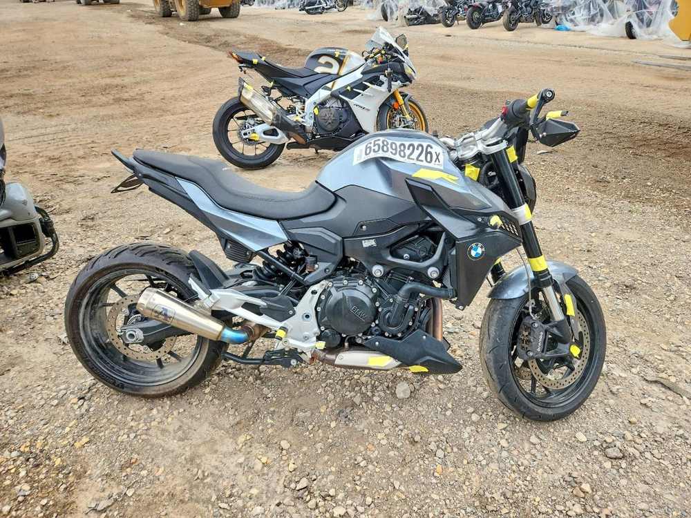 2023 BMW f 900 R