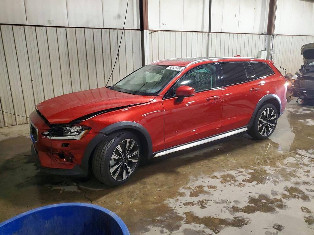 2024 Volvo V60 Cross Country Ultimate