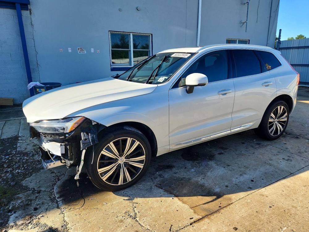 2022 Volvo XC60 B5 Inscription